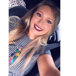 Meet your Posher, Rebekah